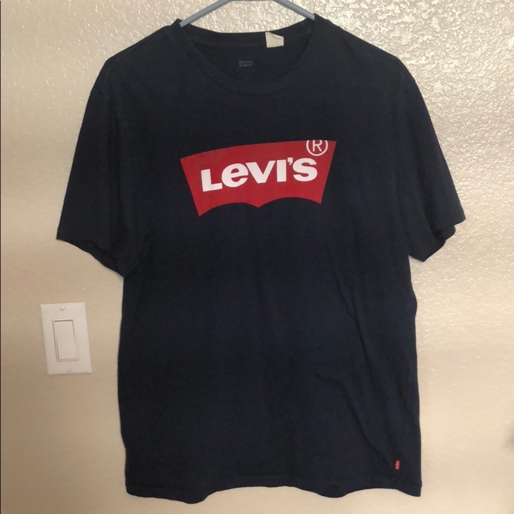Levi’s Navy Tee